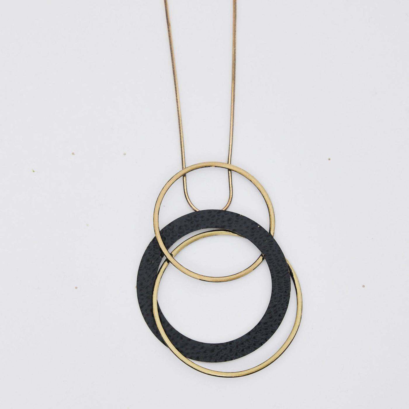 Pronto Necklace Black & Gold