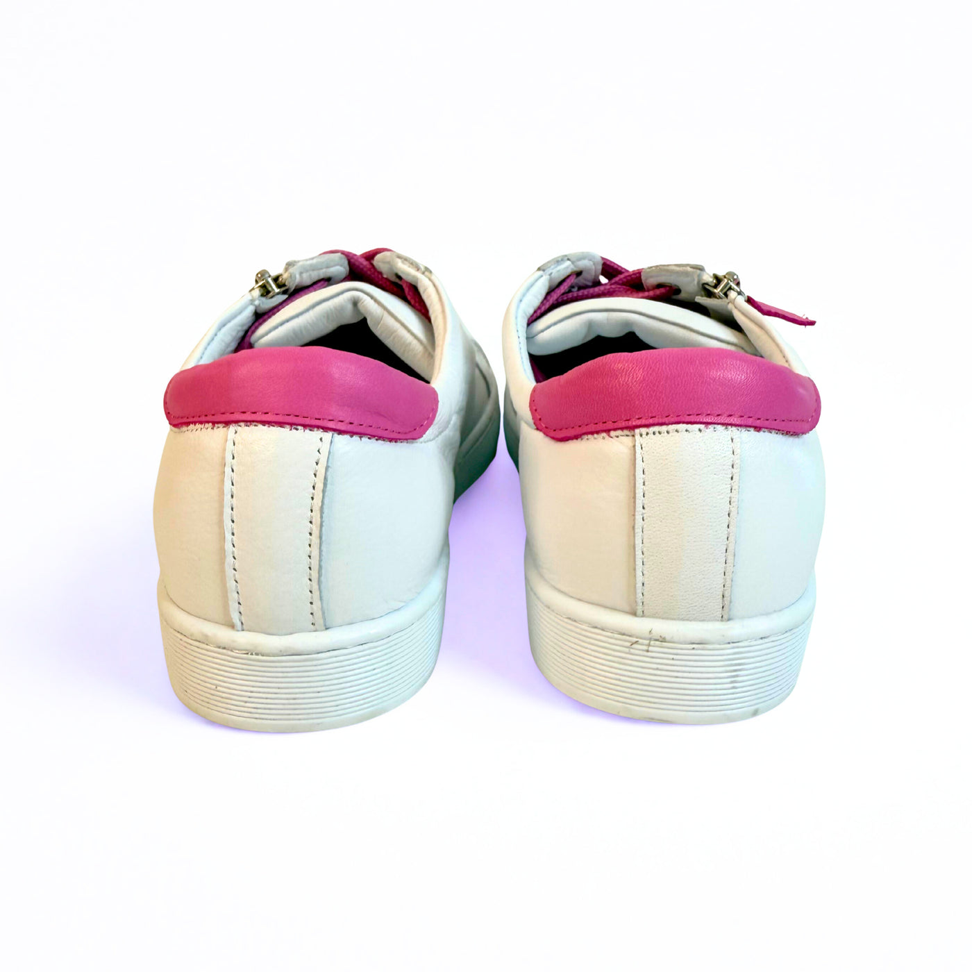 Token Fresh White Fuchsia