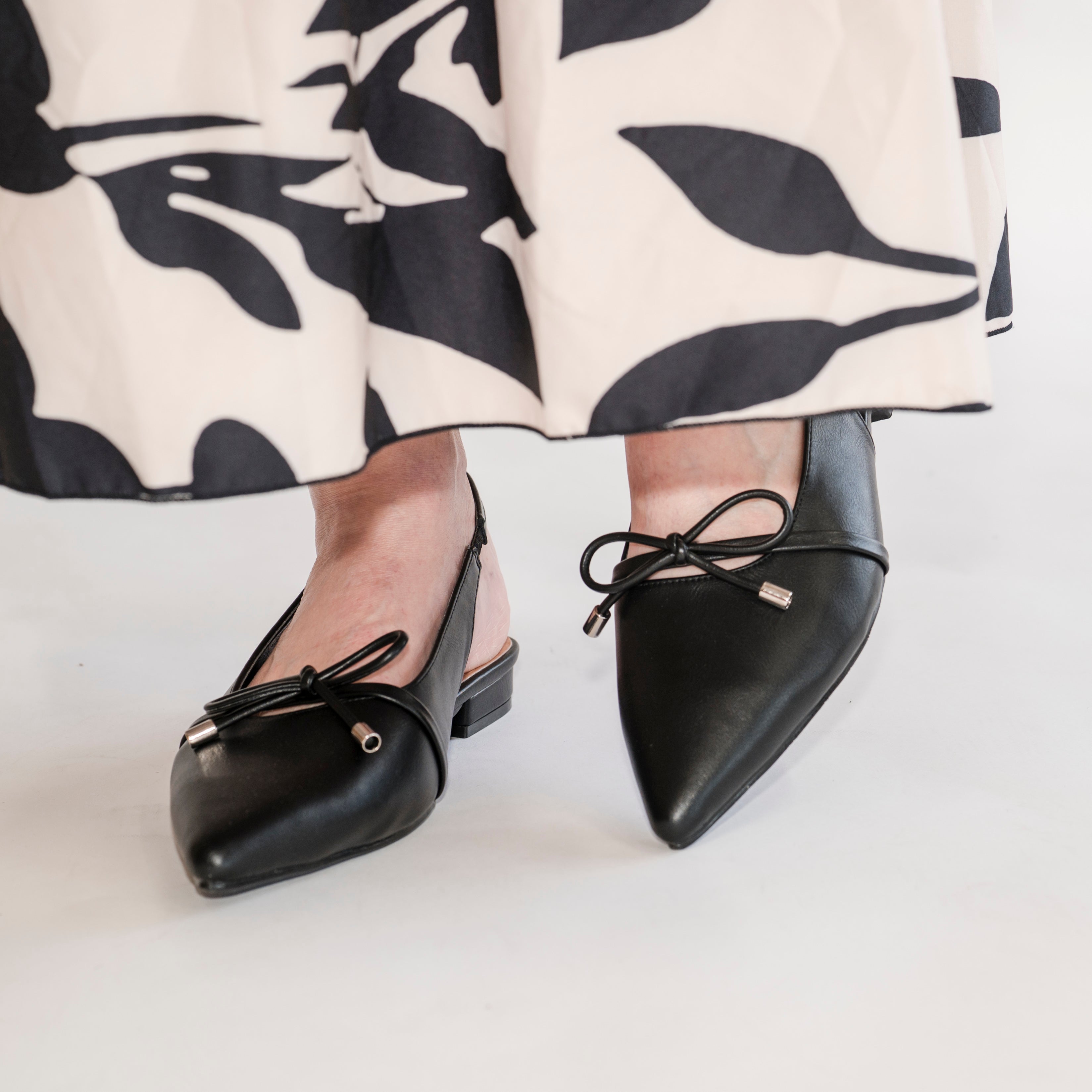 Bows Black