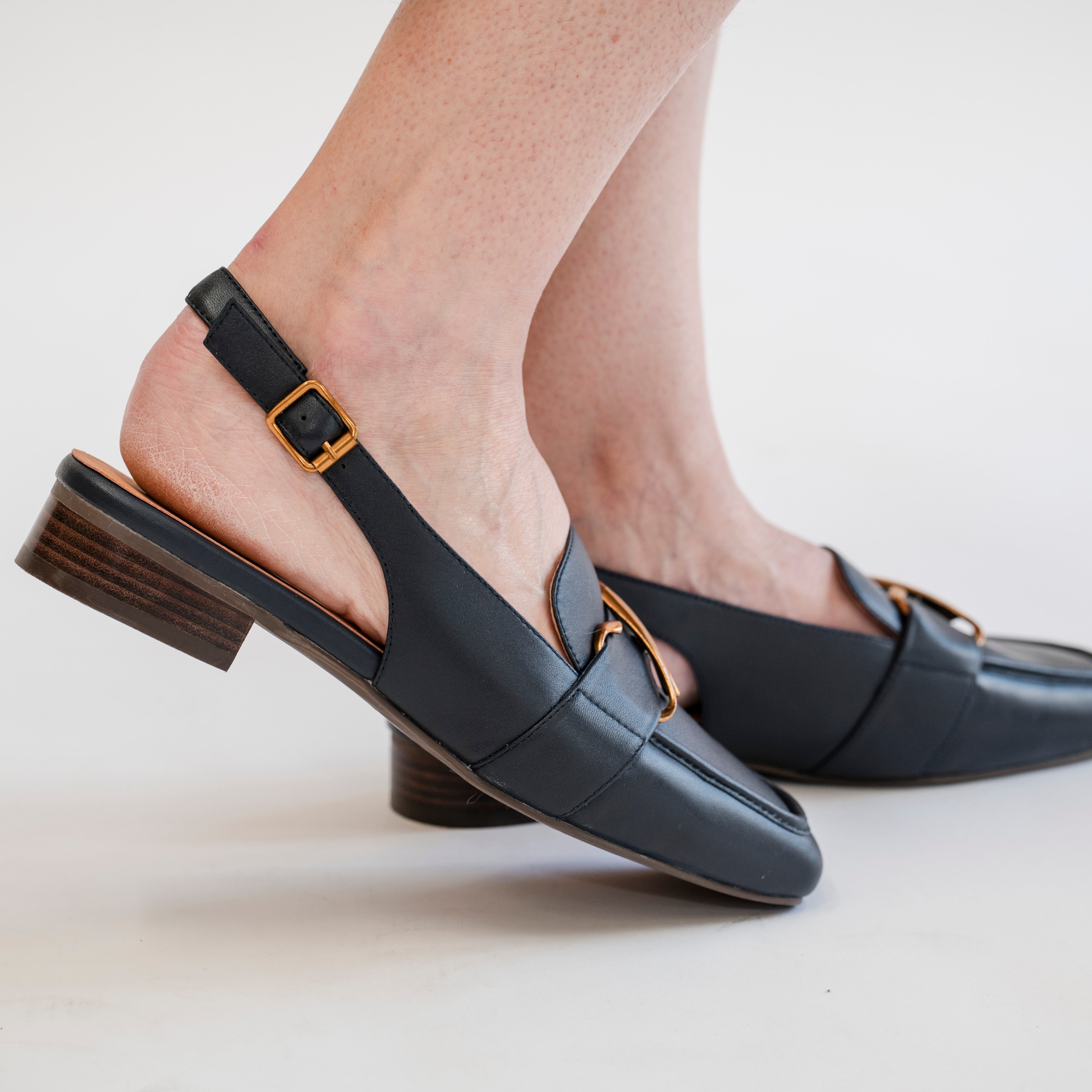 Sheri Navy