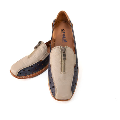 Maggie Navy Swan