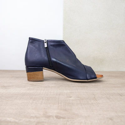 Barclay Navy Blue