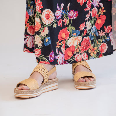 Adara Natural Raffia