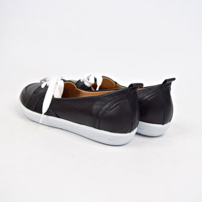 Blinky Black