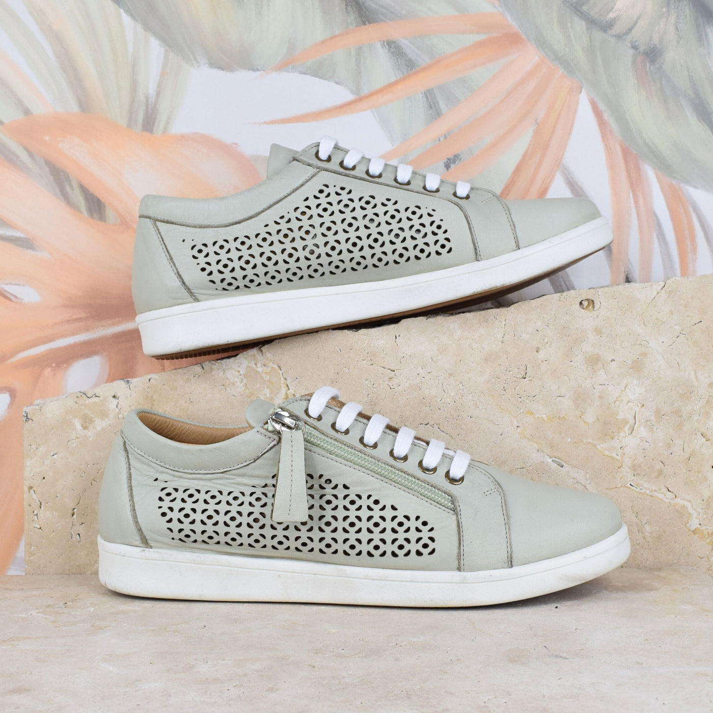 Hamitlon Bamboo By Tesselli | Wide Fit Womens Sneaker on stone backdrop