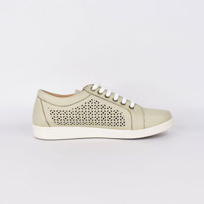 Hamitlon Bamboo By Tesselli | Wide Fit Womens Sneaker on white backdrop removable footbed