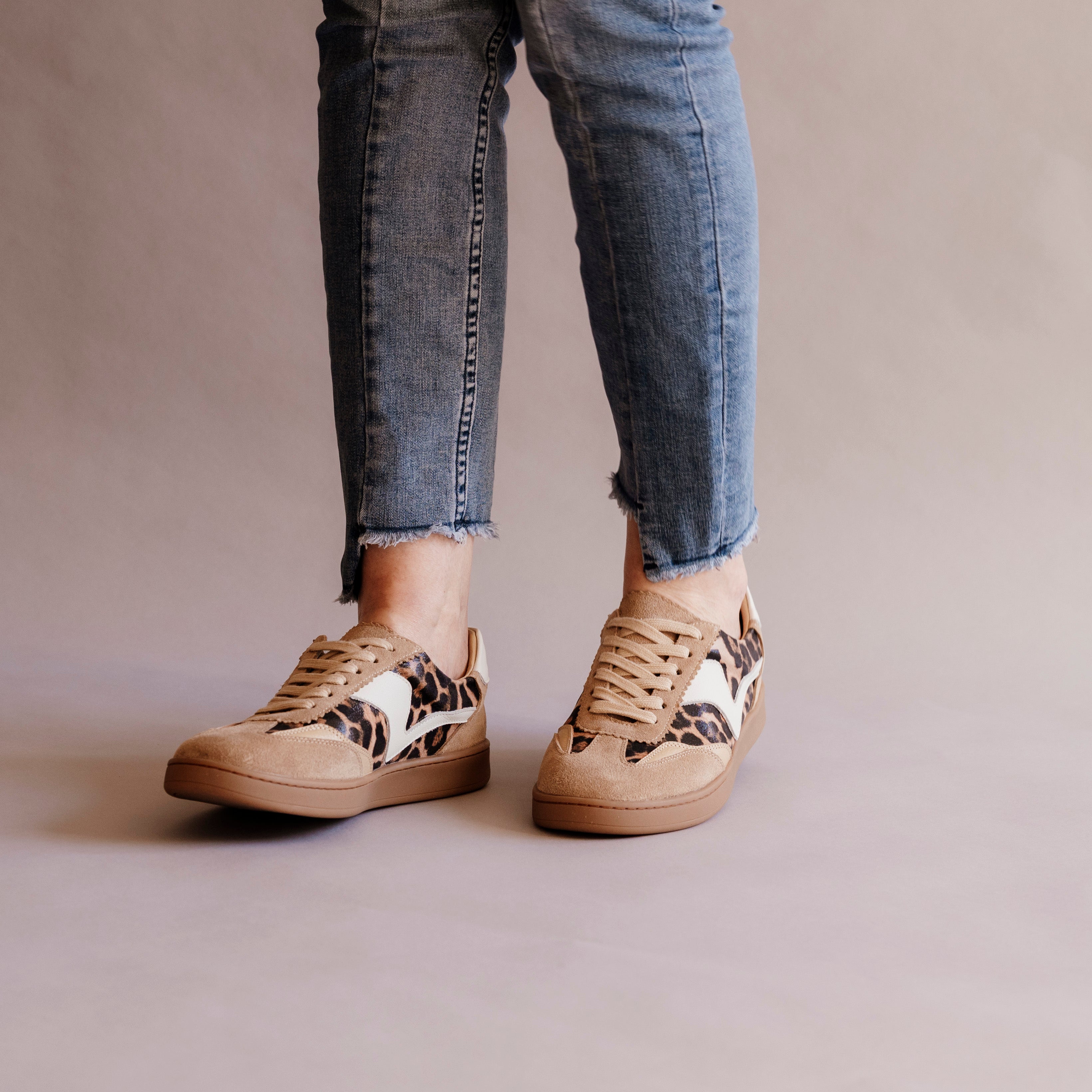 Ocastro Khaki Leopard