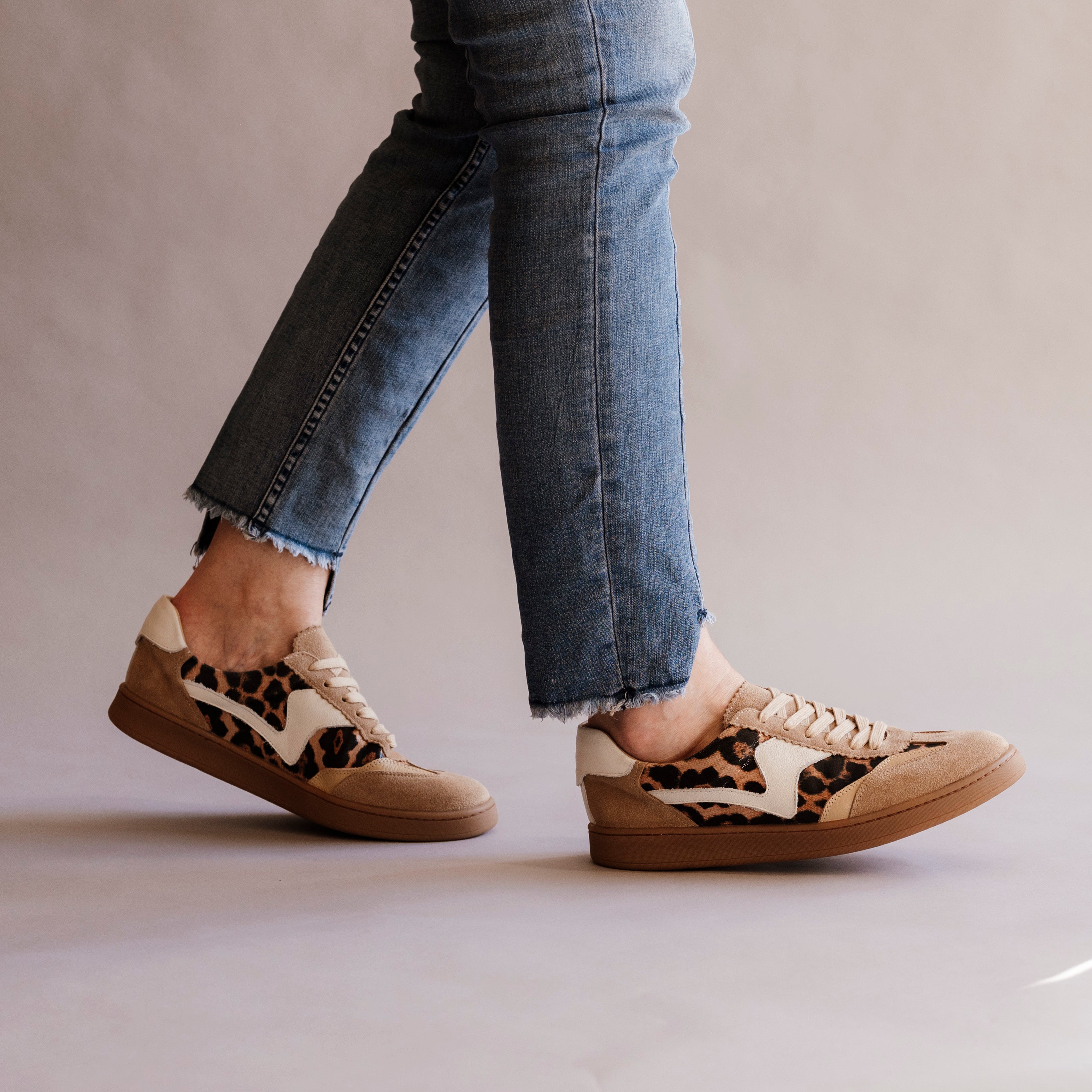 Ocastro Khaki Leopard