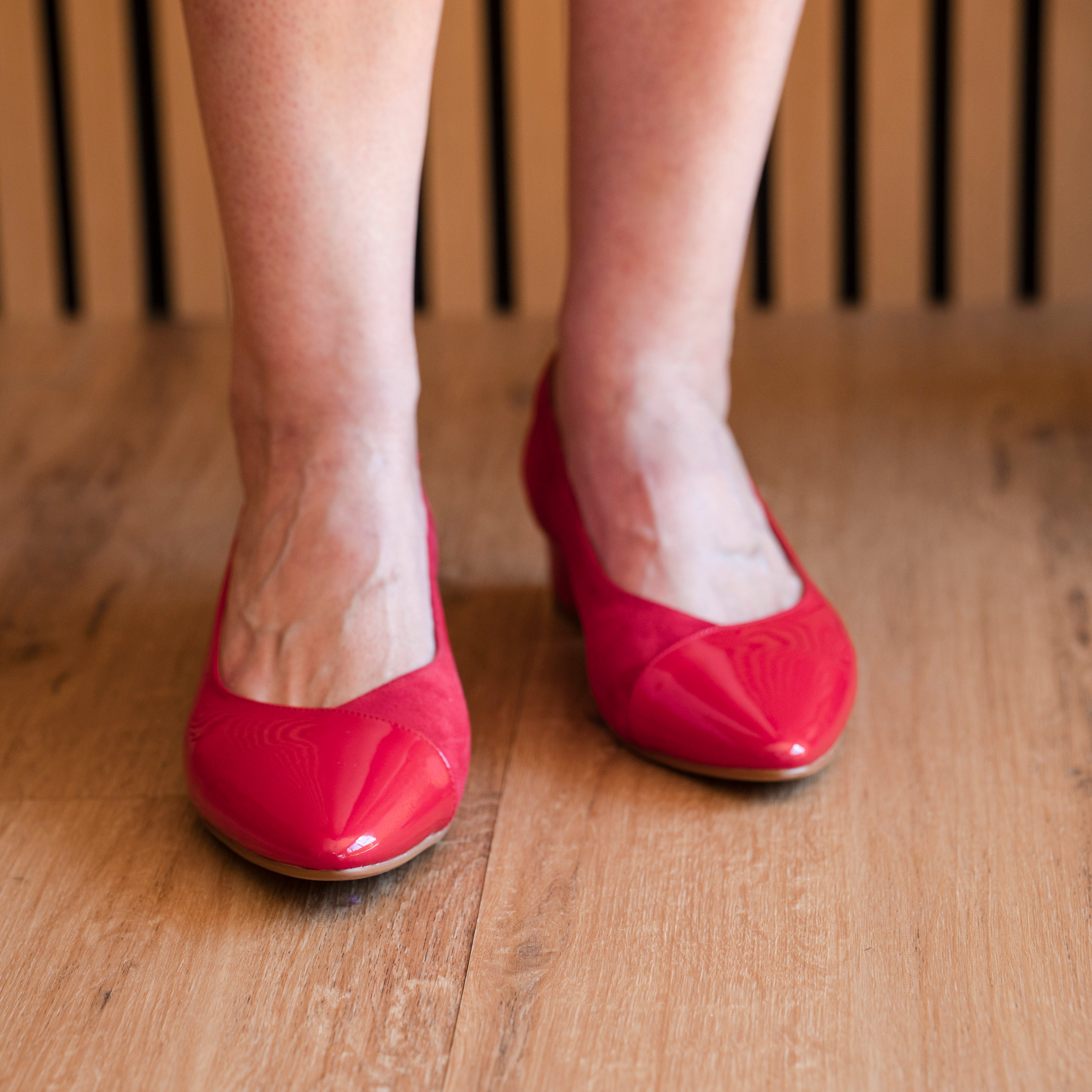 Eden Patent Suede Red