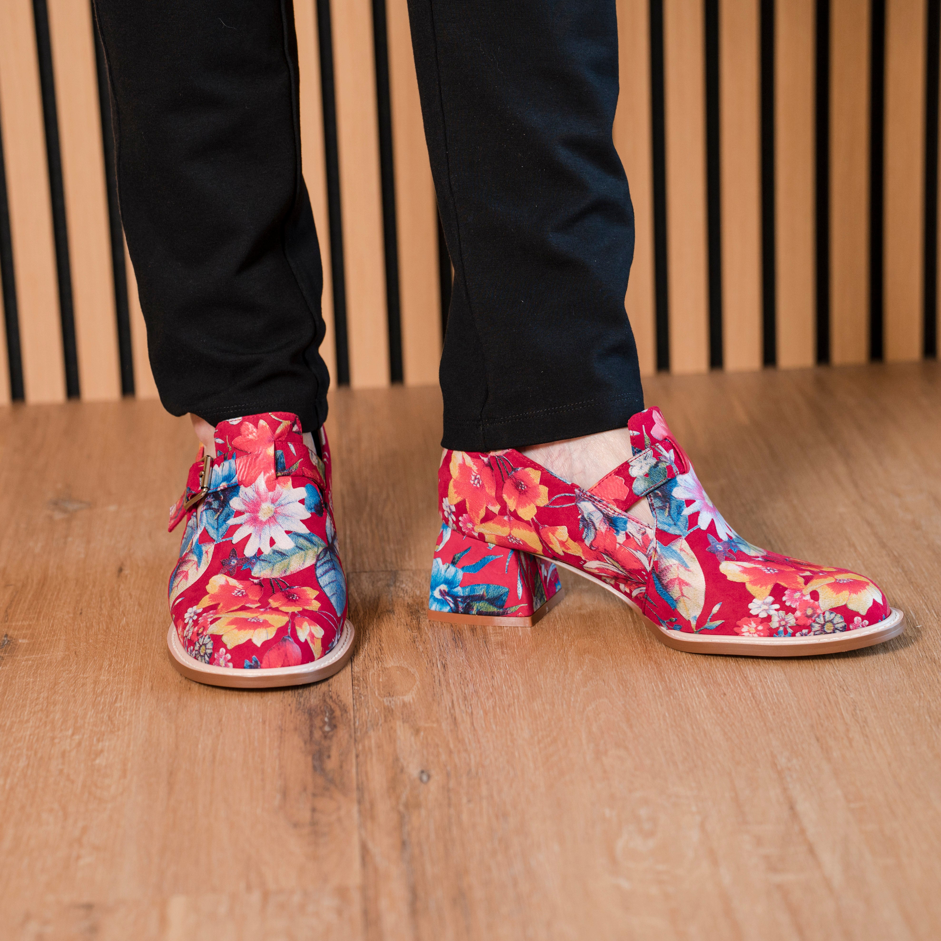 Ashie Red Flower