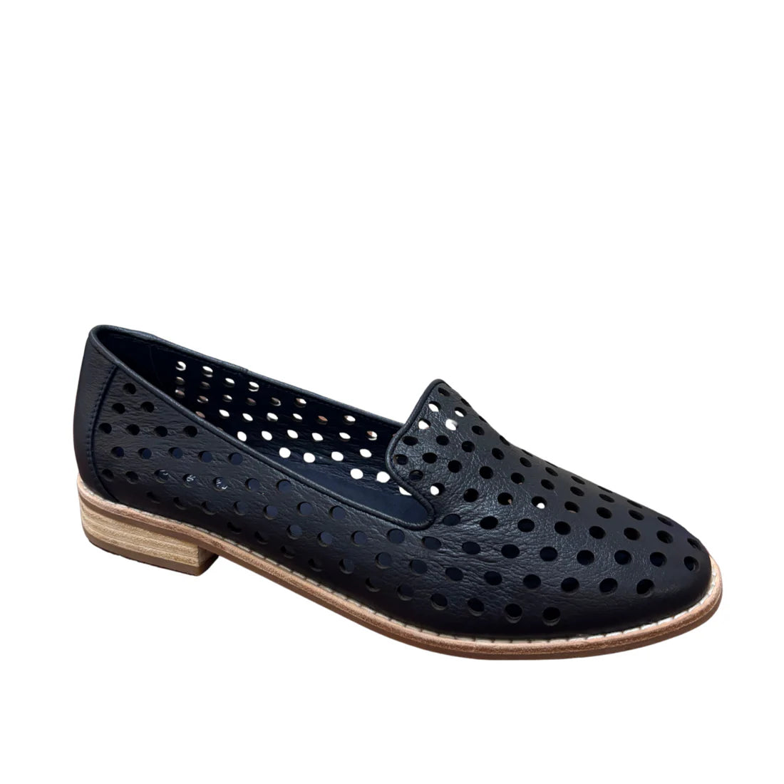 Ariah Navy