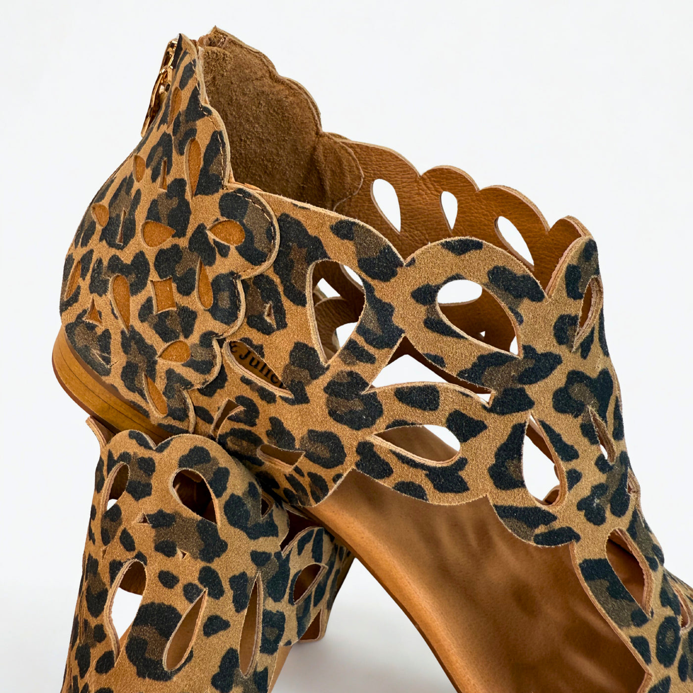 Pietro Camel Leopard