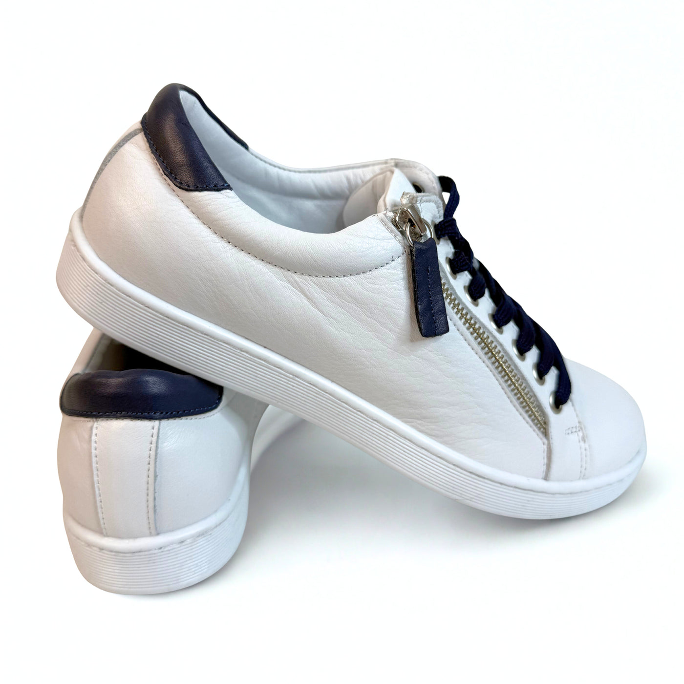 Token Fresh White Navy