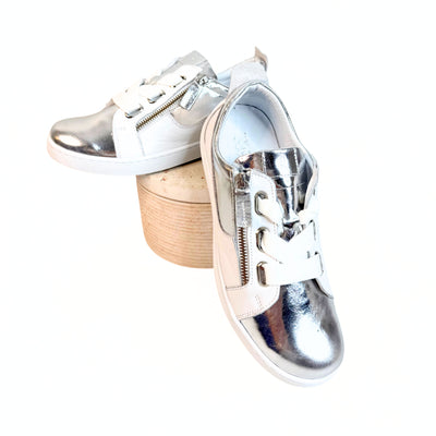 Rilassare White Silver sneakers