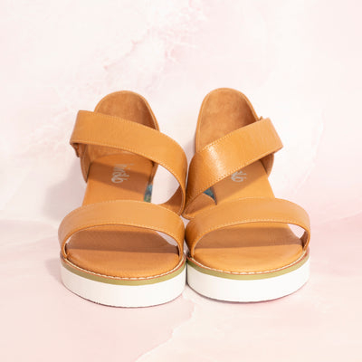 Meaghan Tan Raffia