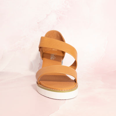 Meaghan Tan Raffia