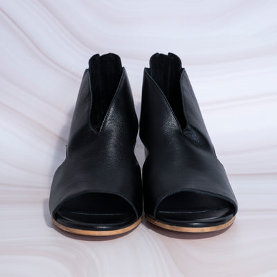 Bari Black
