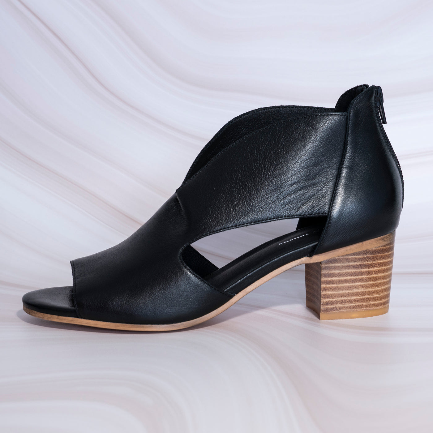 Bari Black