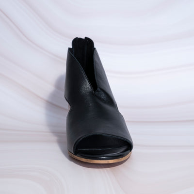 Bari Black